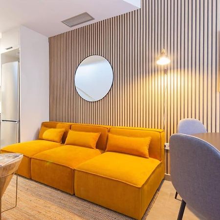 Apartmán Duplex With Terrace Near Bcn Terrassa Exteriér fotografie
