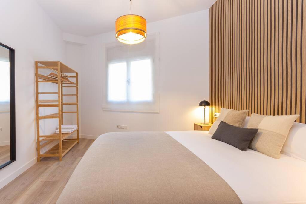 Apartmán Duplex With Terrace Near Bcn Terrassa Exteriér fotografie