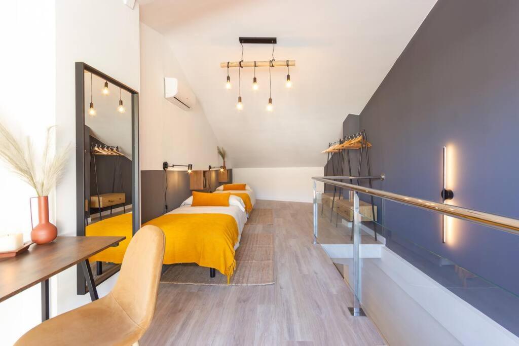 Apartmán Duplex With Terrace Near Bcn Terrassa Exteriér fotografie