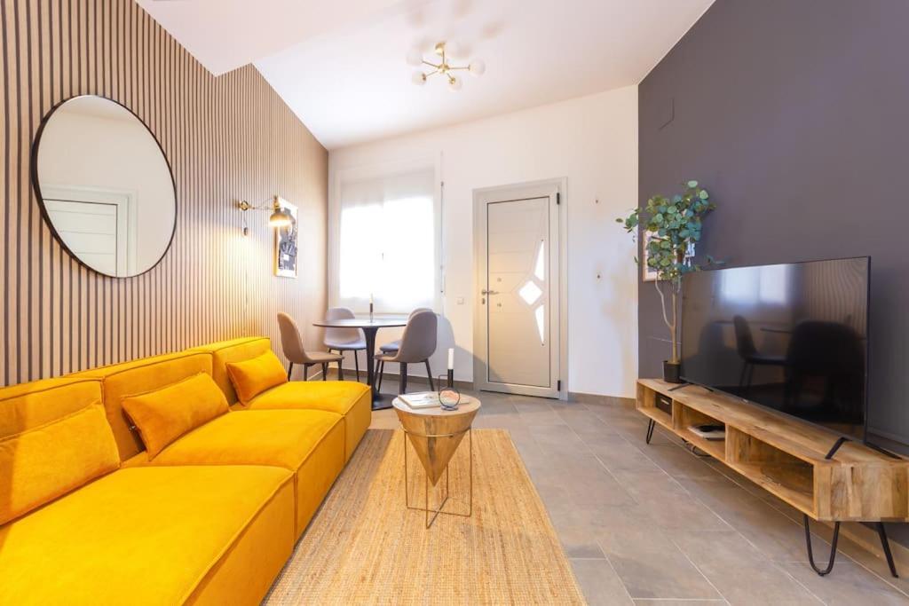 Apartmán Duplex With Terrace Near Bcn Terrassa Exteriér fotografie