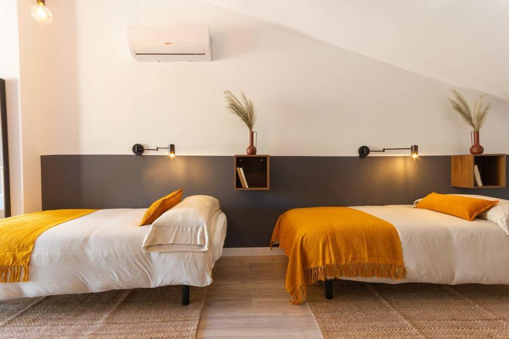 Apartmán Duplex With Terrace Near Bcn Terrassa Exteriér fotografie